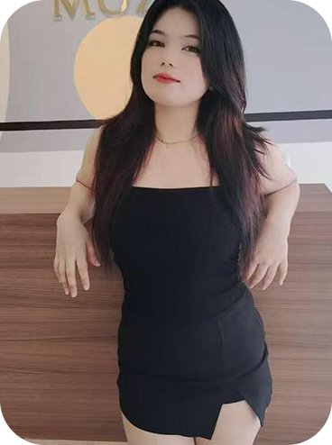 Aqeela enjoying a calm and elegant moment during her time across Kuala Lumpur