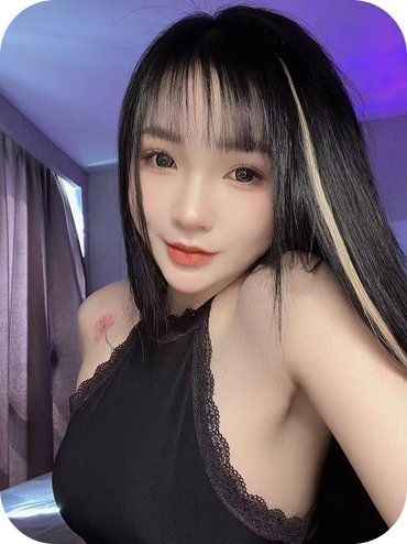 Bold companion Baobei enjoying a stylish moment in Kuala Lumpur