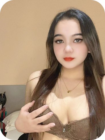 Dila escort in Kuala Lumpur with a soft and easygoing vibe