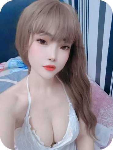 Gratiae Thailand escort in Kuala Lumpur enjoying a quiet and intimate moment