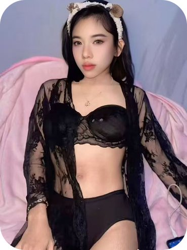 Janed companion across Kuala Lumpur with a soft and natural presence