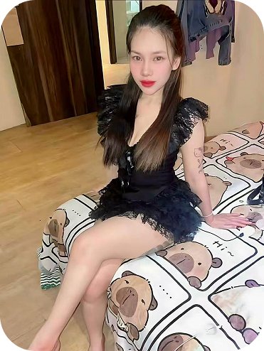 Minnie confident escort Kuala Lumpur strong eye contact