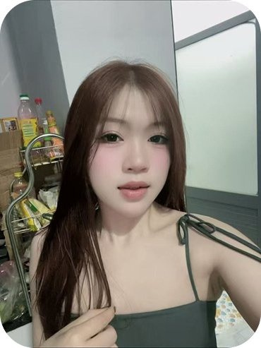 Mymy confident escort Kuala Lumpur strong eye contact