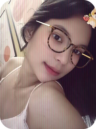 Amell escort in Kuala Lumpur with elegant relaxed charm