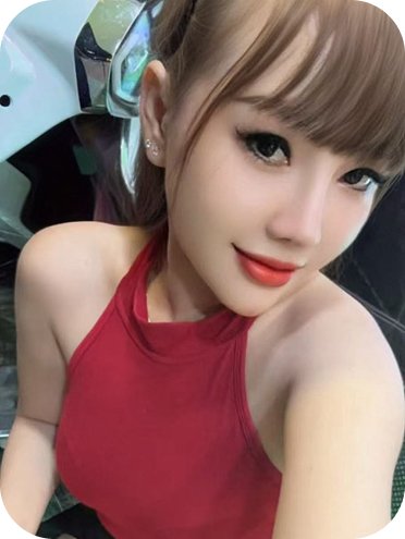 Casual Vietnamese companion Hebe in Kuala Lumpur nightlife setting