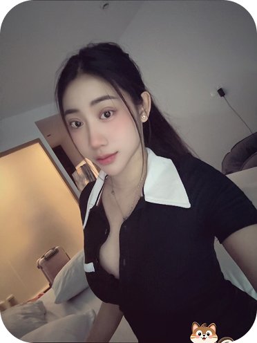 Lina escort portrait during a relaxed Kuala Lumpur night out