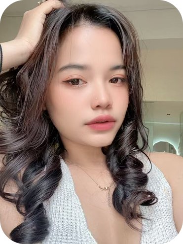 Tiny Indonesia escort in Kuala Lumpur with soft luxury elegance